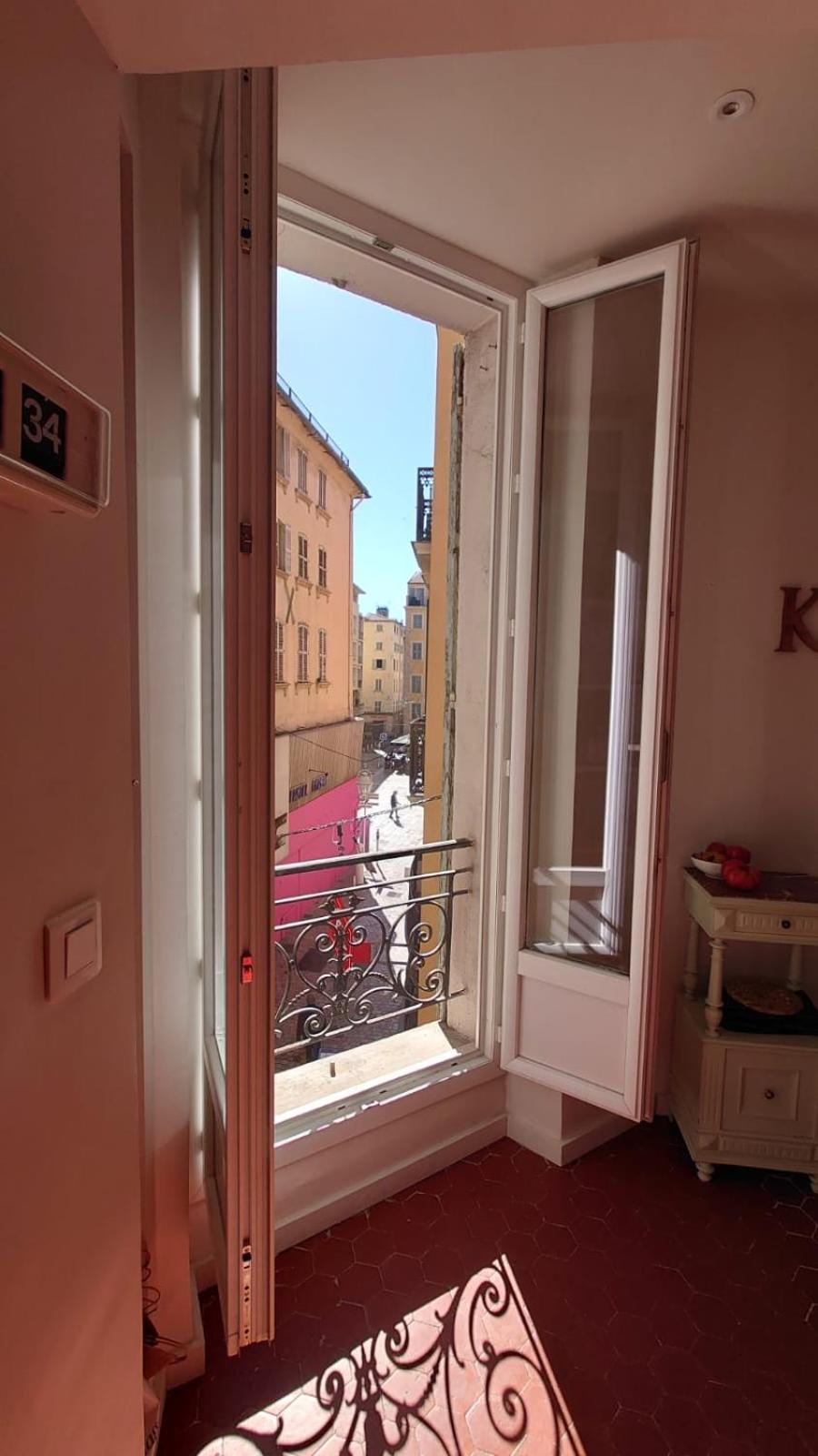 Appartement De Charme - Wifi - Centre Historique Toulon Eksteriør bilde